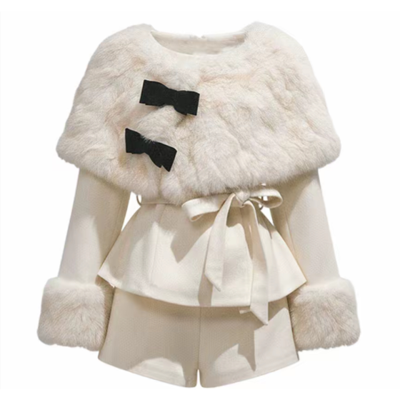 杏色披肩甜美三件套