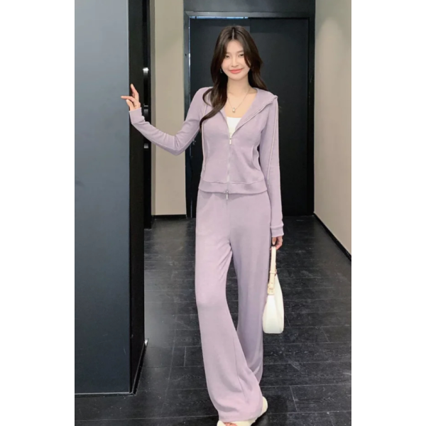 A short purple hooded sweatshirt set