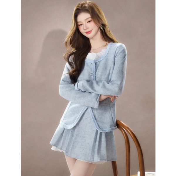 A blue Korean-style heiress suit