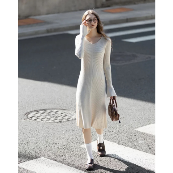 氣質v領長袖連衣裙