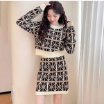 Round-neck checkered suit