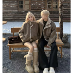 Maillard\'s winter couple collection features an American style with fur and fur in one