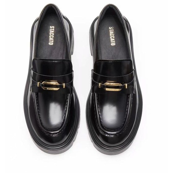 The same style of Skatoo loafers and small leather shoes as Yang Mi