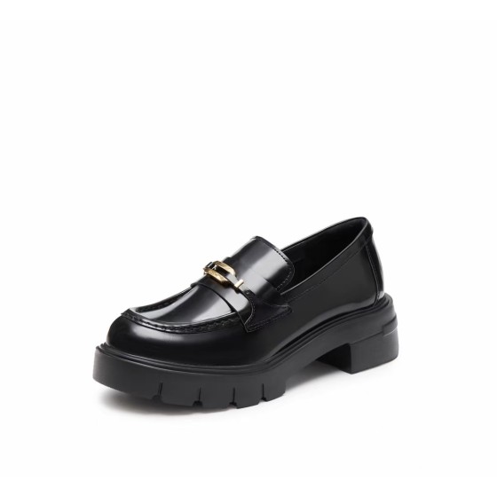 The same style of Skatoo loafers and small leather shoes as Yang Mi