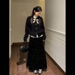 A three-piece set with a laid-back Korean style